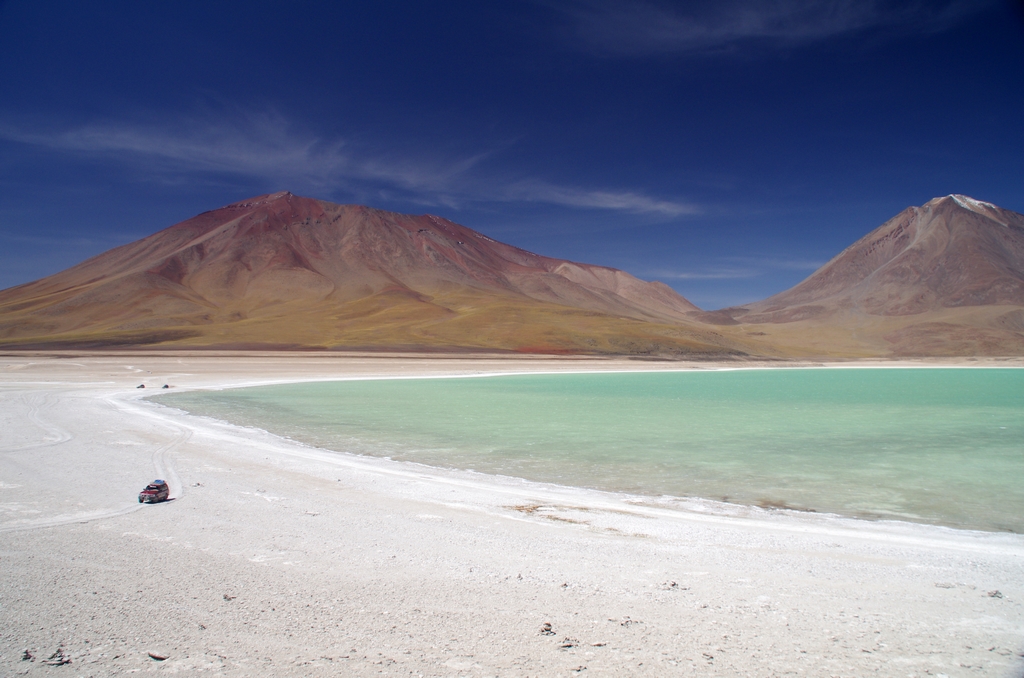 Lac dans l'Altiplano - Bolivie