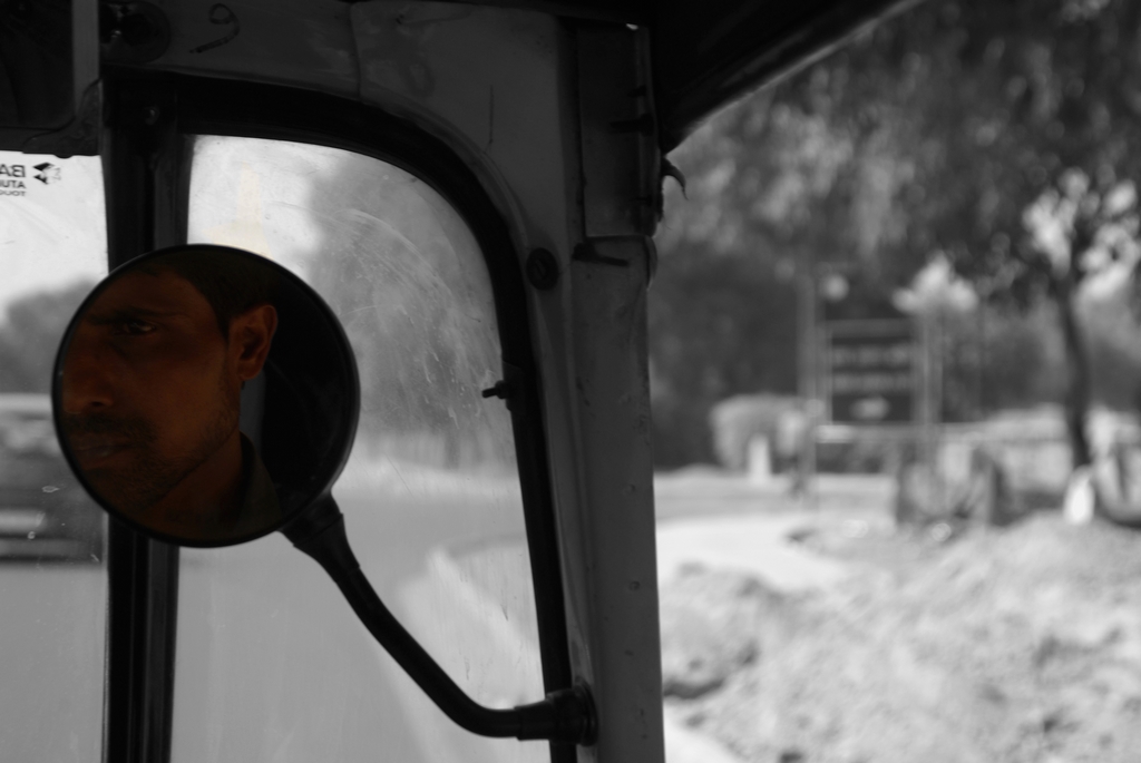 Chauffeur de rickshaw, Inde