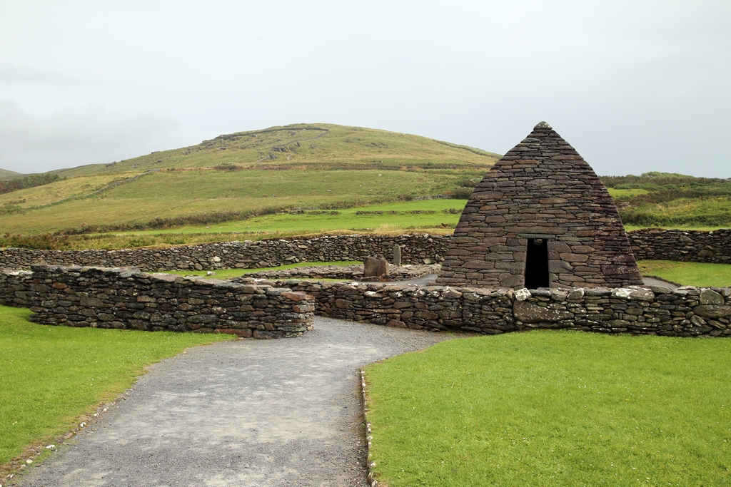 Gallarus Oratory, une construction entièrement en pierre (sans ciment ni terre) qui tient debout depuis 1200 ans, comté de Dingle - Irlande